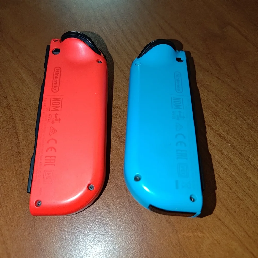Nintendo Switch Joy-Con Controller - Neon Red/Neon Blue Pair (HACAJAEAA)